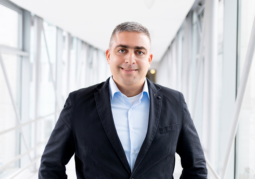 Prof. Dr. Denis Schewe Prof. Dr. Denis Schewe